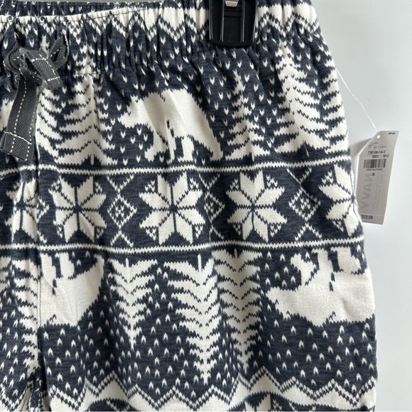 NWT Old Navy Polar Bear Christmas Pajama Pants - Picture 2 of 6